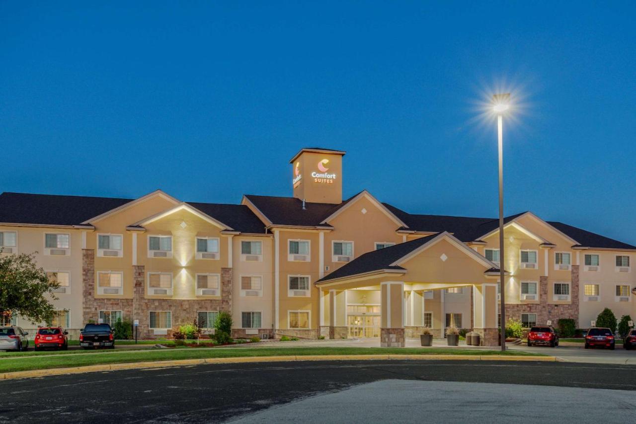 Comfort Suites Johnson Creek Conference Center Zewnętrze zdjęcie
