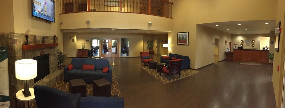 Comfort Suites Johnson Creek Conference Center Zewnętrze zdjęcie